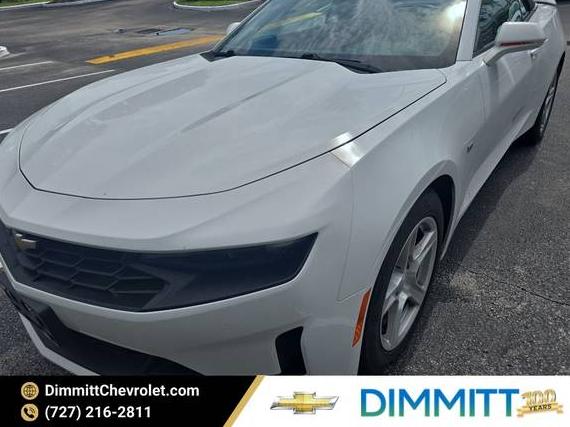 CHEVROLET CAMARO 2020 1G1FB3DX8L0121479 image