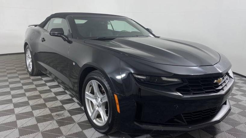 CHEVROLET CAMARO 2020 1G1FB3DS2L0109235 image