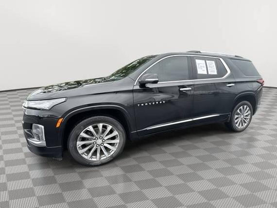 CHEVROLET TRAVERSE 2023 1GNEVKKW2PJ189024 image