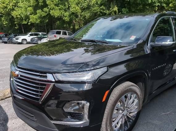 CHEVROLET TRAVERSE 2023 1GNEVKKW0PJ327790 image