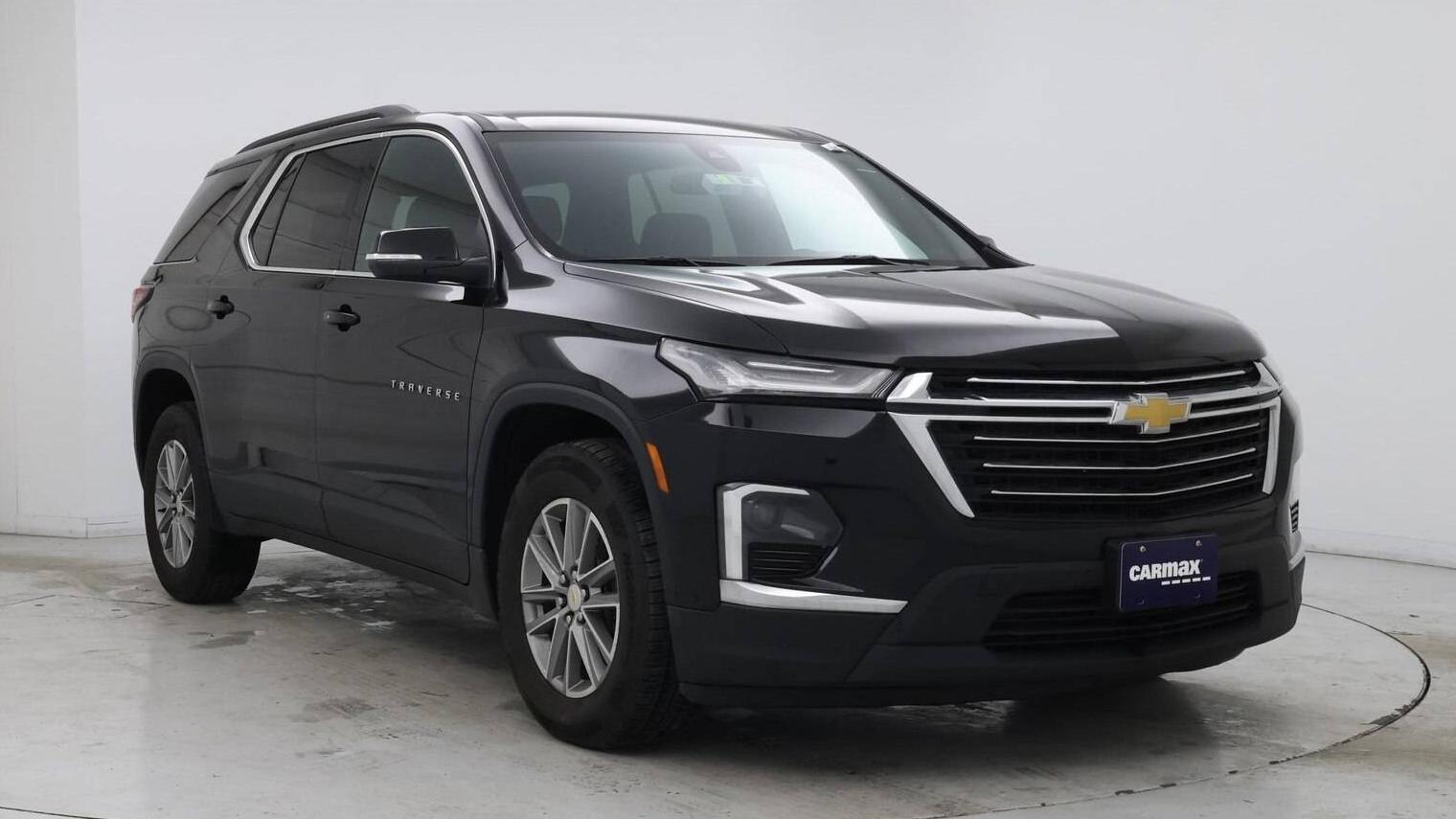 CHEVROLET TRAVERSE 2023 1GNEVGKW8PJ167414 image