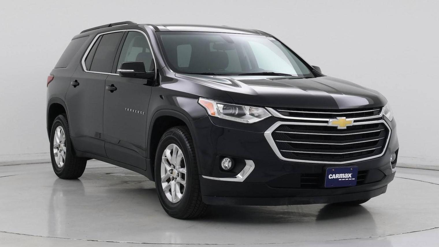 CHEVROLET TRAVERSE 2019 1GNEVGKW3KJ134930 image