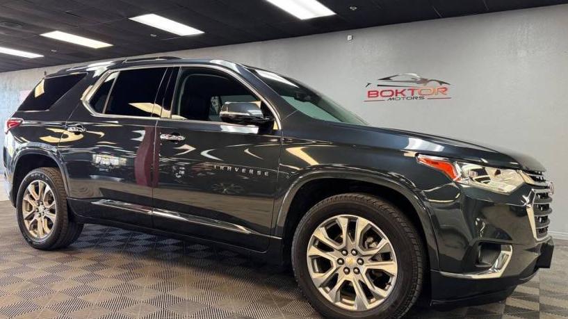 CHEVROLET TRAVERSE 2019 1GNEVKKW9KJ141397 image