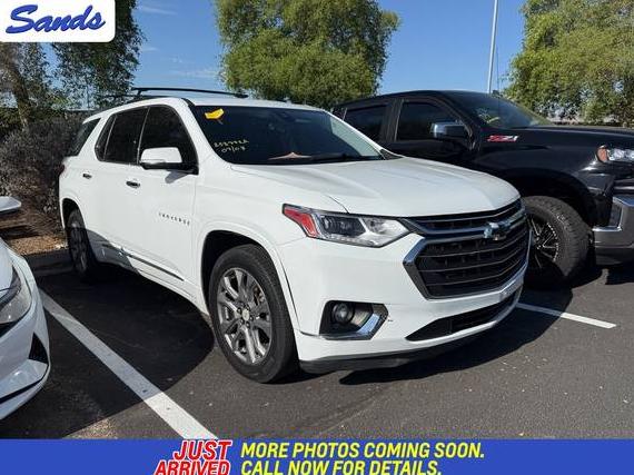 CHEVROLET TRAVERSE 2019 1GNEVKKW5KJ246616 image