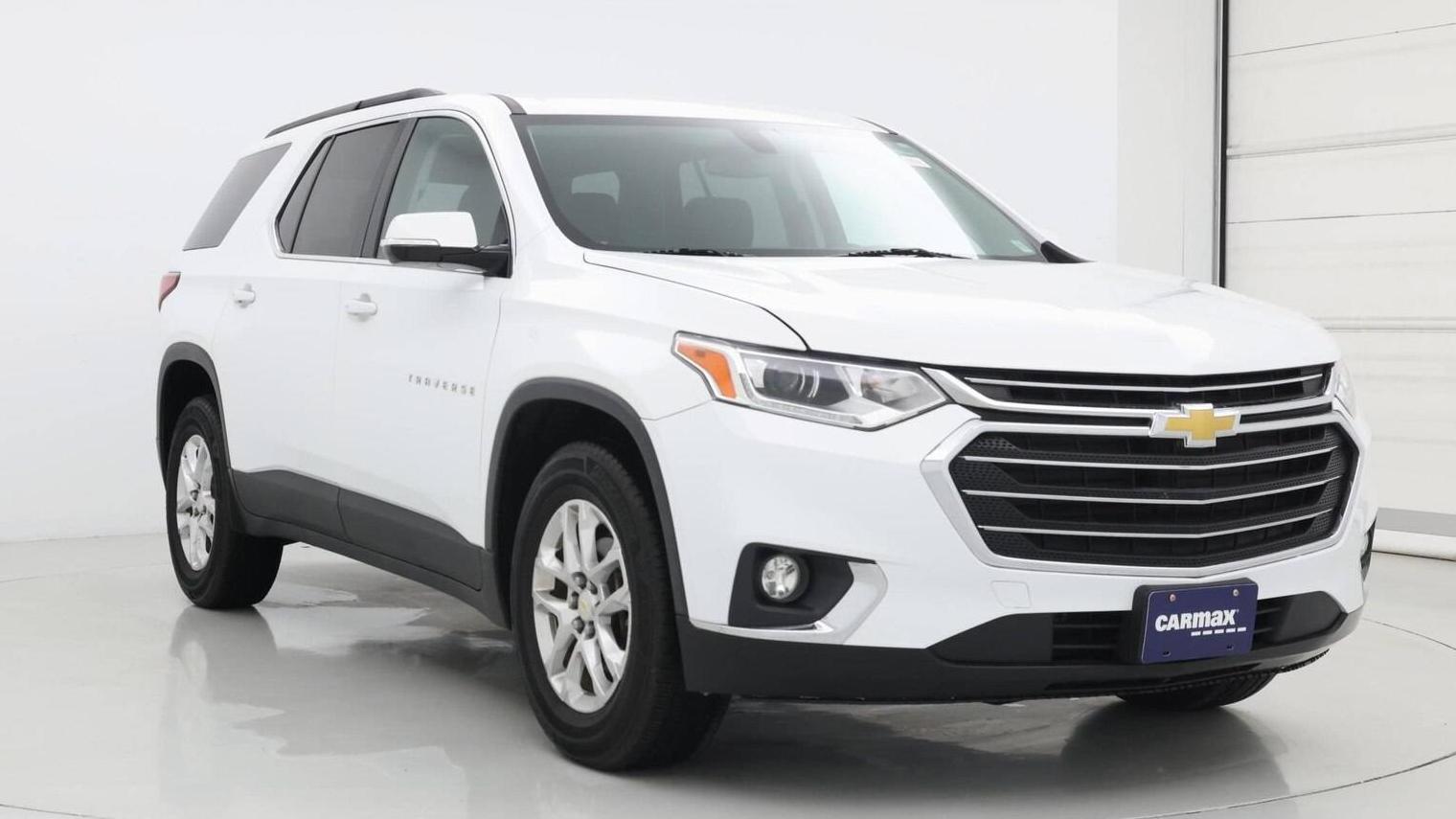 CHEVROLET TRAVERSE 2019 1GNEVGKWXKJ225323 image