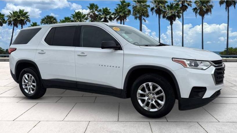 CHEVROLET TRAVERSE 2019 1GNERFKW5KJ231612 image