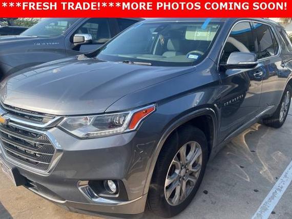 CHEVROLET TRAVERSE 2019 1GNERKKW4KJ131686 image
