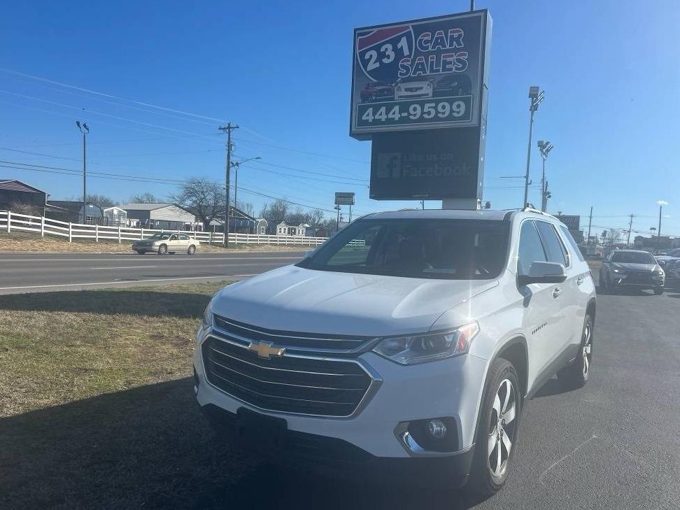 CHEVROLET TRAVERSE 2019 1GNEVHKWXKJ298858 image