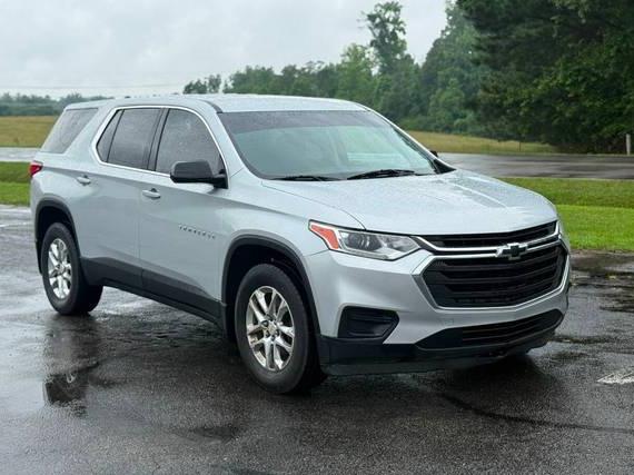 CHEVROLET TRAVERSE 2019 1GNERFKW3KJ280274 image