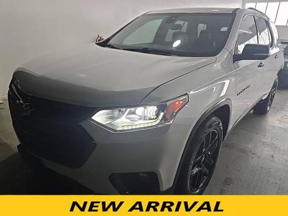 CHEVROLET TRAVERSE 2019 1GNEVKKW0KJ255708 image