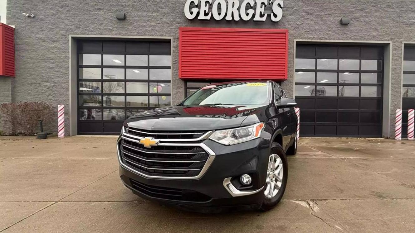 CHEVROLET TRAVERSE 2019 1GNERGKW4KJ183090 image