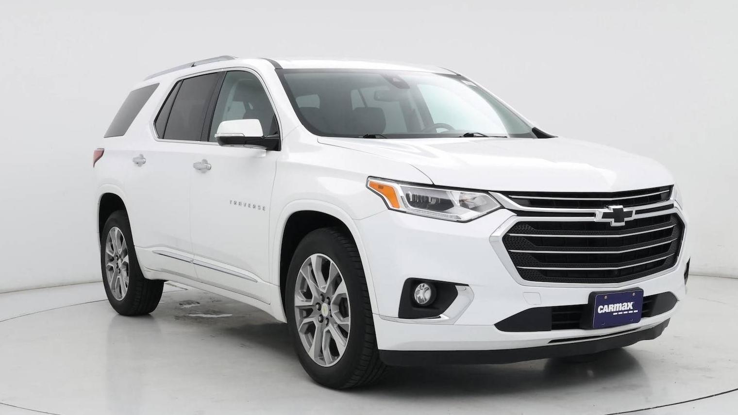 CHEVROLET TRAVERSE 2019 1GNEVKKW4KJ162691 image