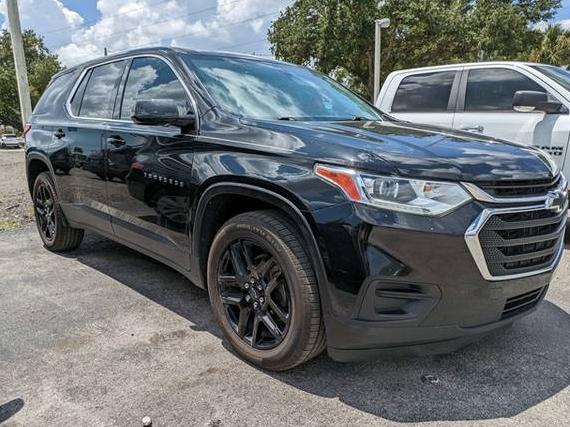 CHEVROLET TRAVERSE 2019 1GNERFKW1KJ174311 image
