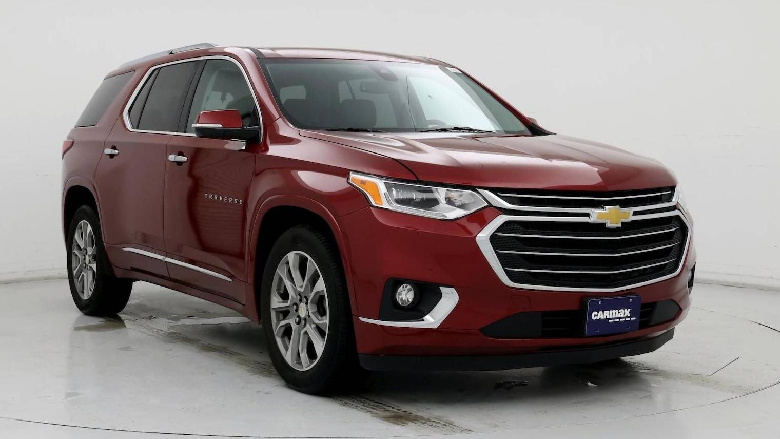 CHEVROLET TRAVERSE 2019 1GNEVKKW0KJ280141 image