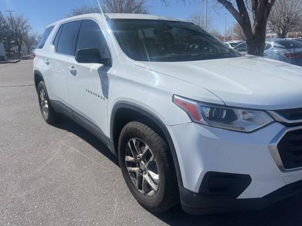 CHEVROLET TRAVERSE 2019 1GNERFKW7KJ285414 image