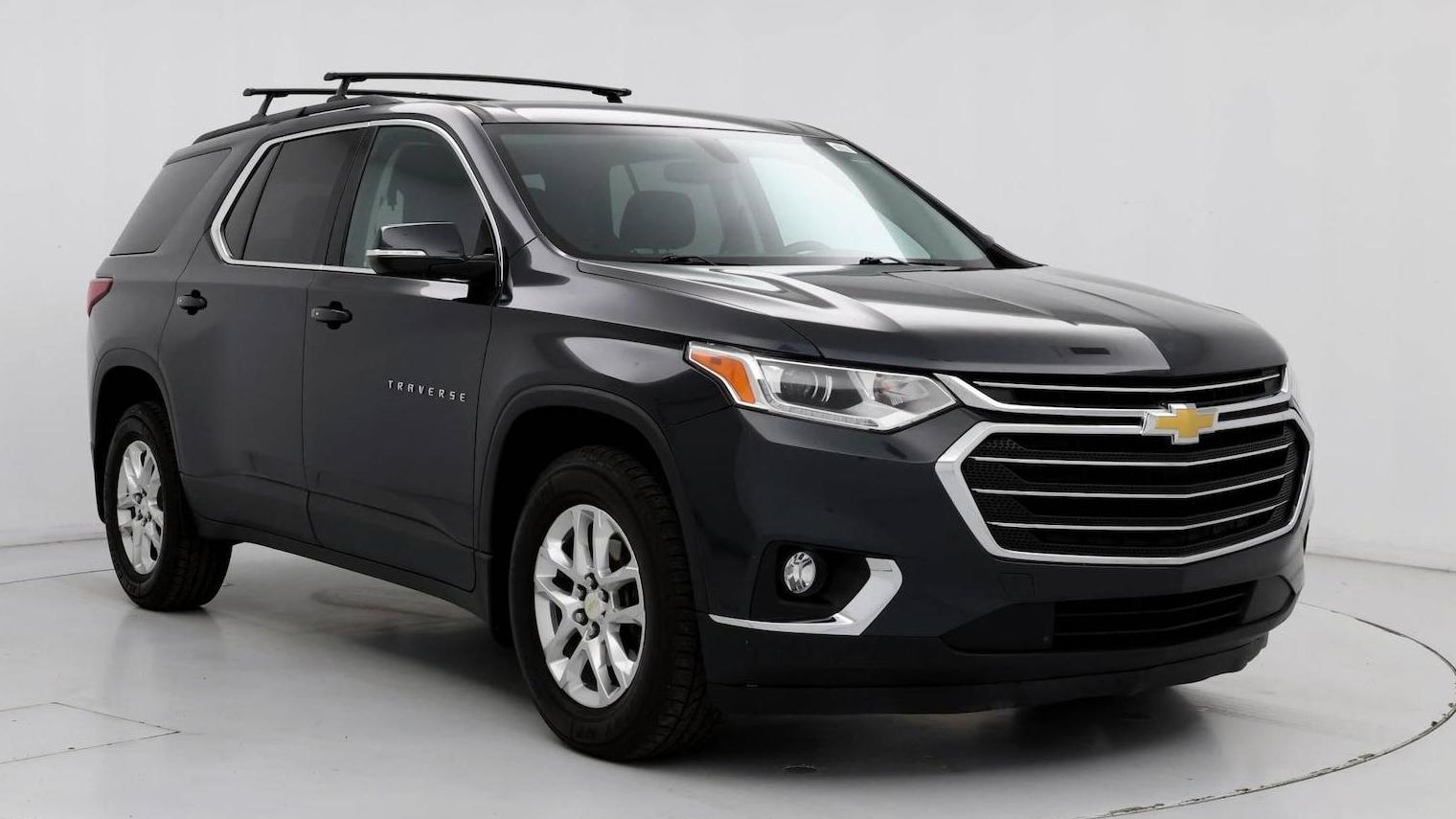 CHEVROLET TRAVERSE 2019 1GNEVGKW7KJ270428 image