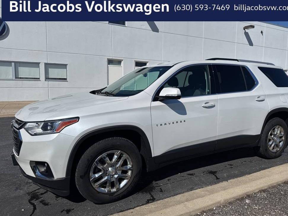 CHEVROLET TRAVERSE 2018 1GNEVGKW1JJ164250 image