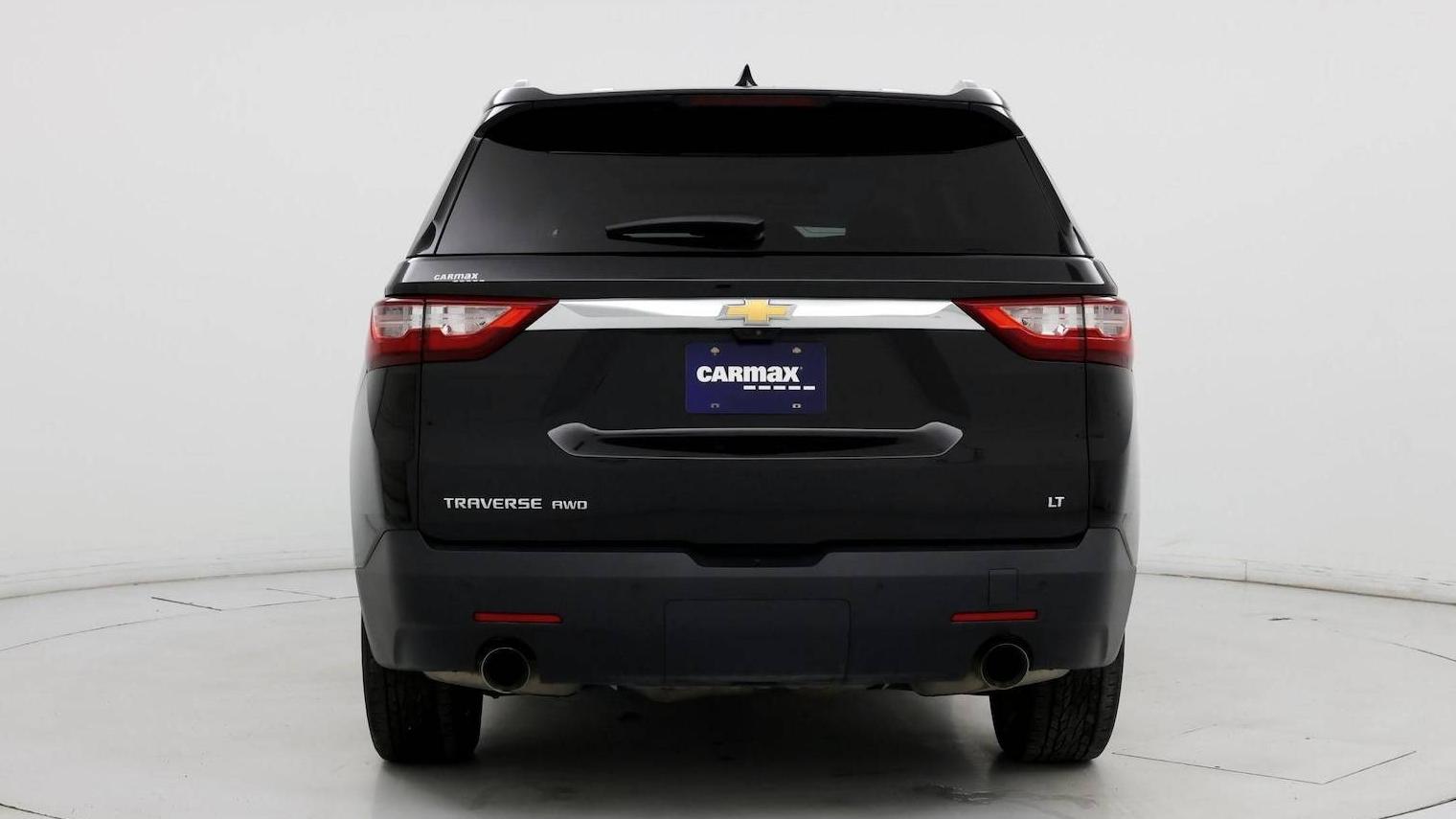 CHEVROLET TRAVERSE 2018 1GNEVHKW0JJ128393 image