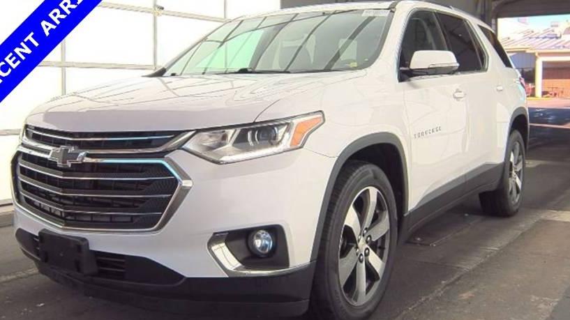 CHEVROLET TRAVERSE 2018 1GNEVHKW0JJ121217 image