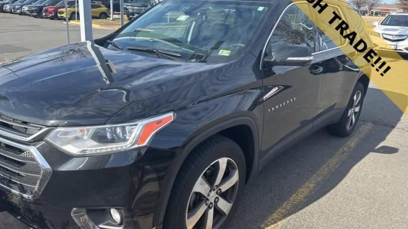 CHEVROLET TRAVERSE 2018 1GNEVHKW4JJ189021 image