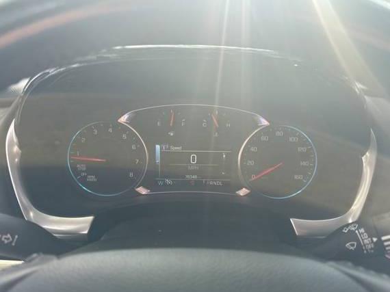 CHEVROLET TRAVERSE 2018 1GNERGKW3JJ257694 image