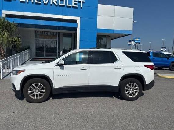 CHEVROLET TRAVERSE 2018 1GNERGKW1JJ208462 image