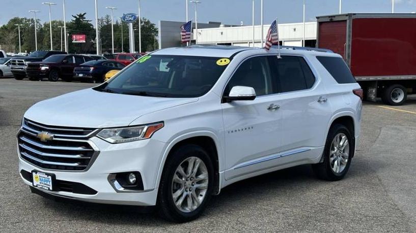 CHEVROLET TRAVERSE 2018 1GNEVKKW5JJ118827 image