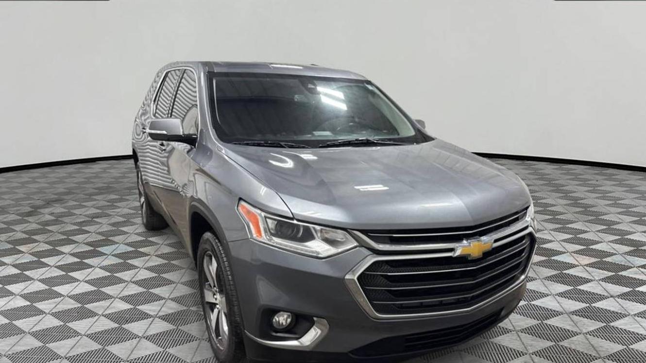 CHEVROLET TRAVERSE 2018 1GNERHKW9JJ219862 image