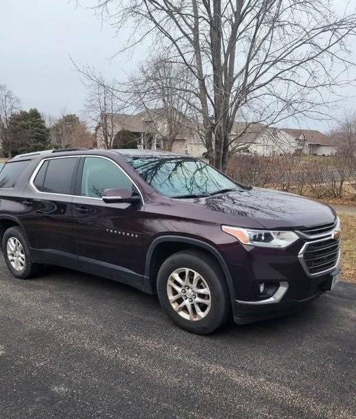 CHEVROLET TRAVERSE 2018 1GNEVGKW3JJ263118 image