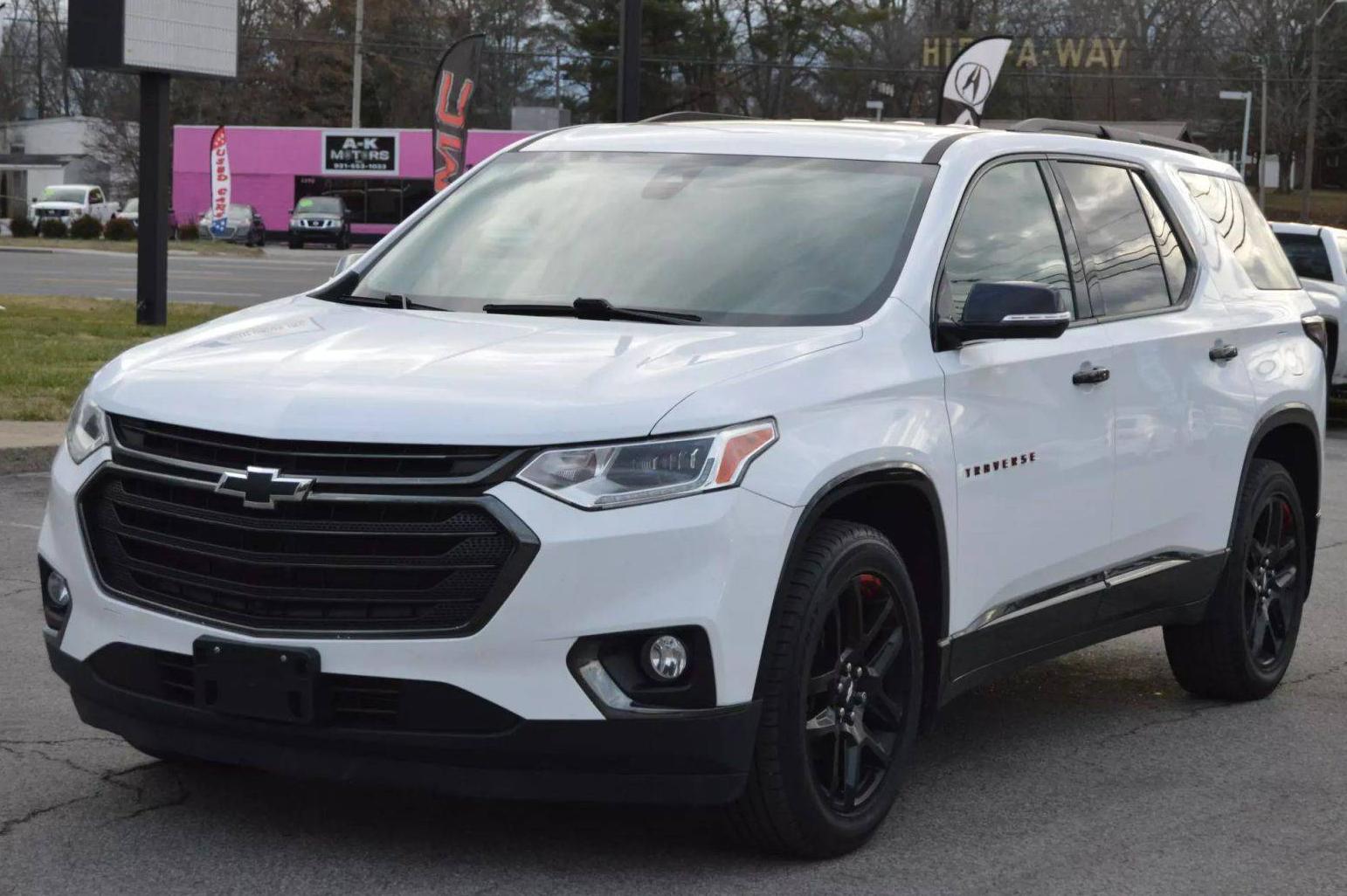 CHEVROLET TRAVERSE 2018 1GNEVJKW1JJ239543 image