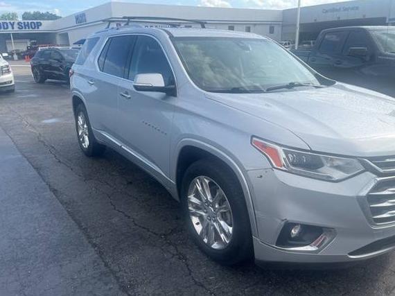 CHEVROLET TRAVERSE 2018 1GNEVKKW2JJ257183 image