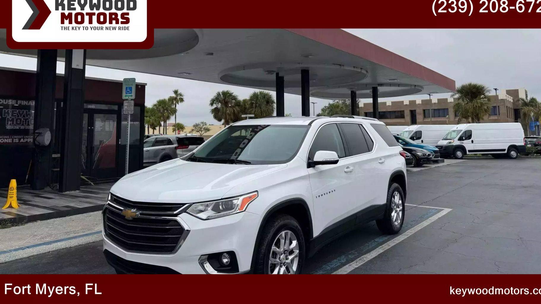 CHEVROLET TRAVERSE 2018 1GNERGKW5JJ232473 image