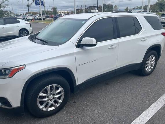CHEVROLET TRAVERSE 2018 1GNERGKW4JJ142098 image CHEVROLET TRAVERSE 2018 1GNERGKW4JJ142098 image