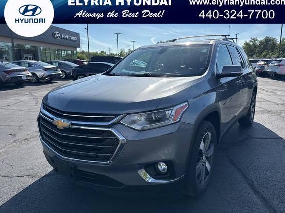 CHEVROLET TRAVERSE 2018 1GNEVHKW3JJ113998 image