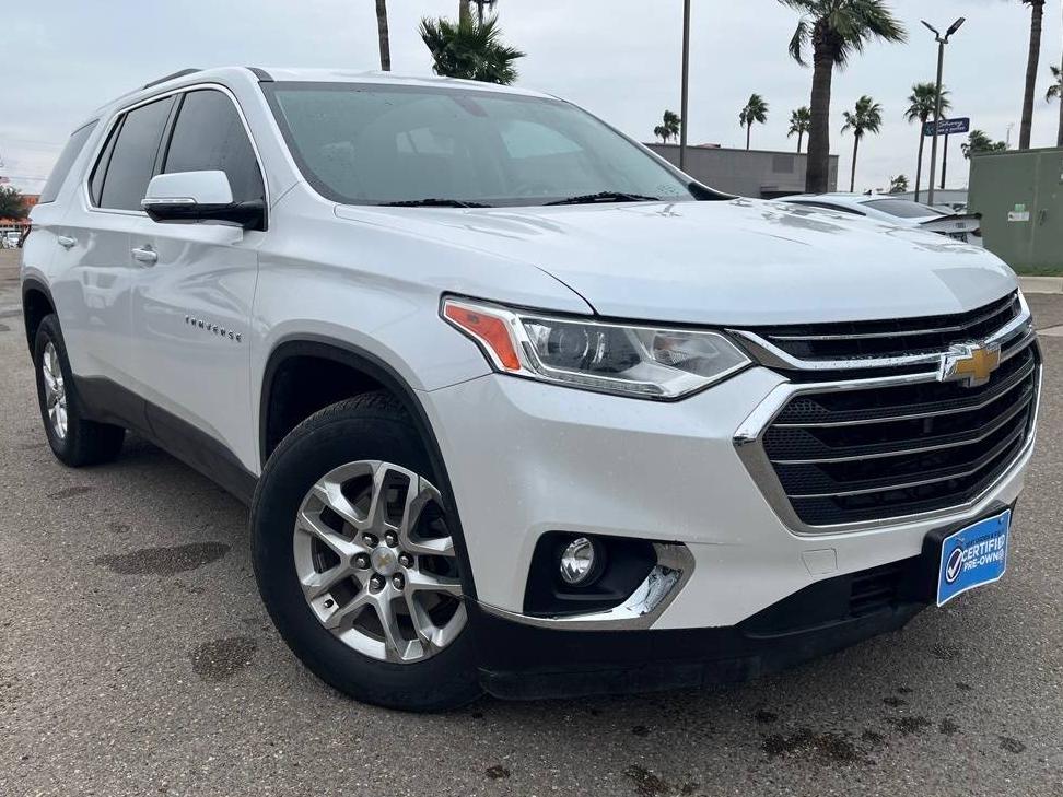 CHEVROLET TRAVERSE 2018 1GNERGKW2JJ171888 image