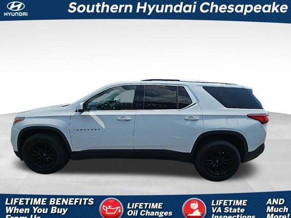 CHEVROLET TRAVERSE 2018 1GNERGKW4JJ177563 image