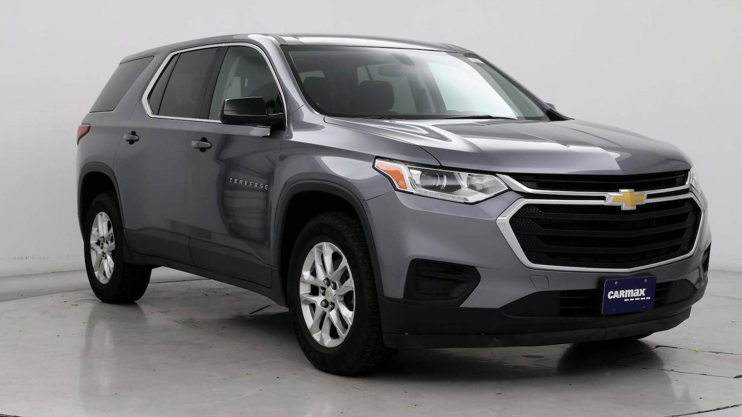 CHEVROLET TRAVERSE 2018 1GNERFKW2JJ117114 image