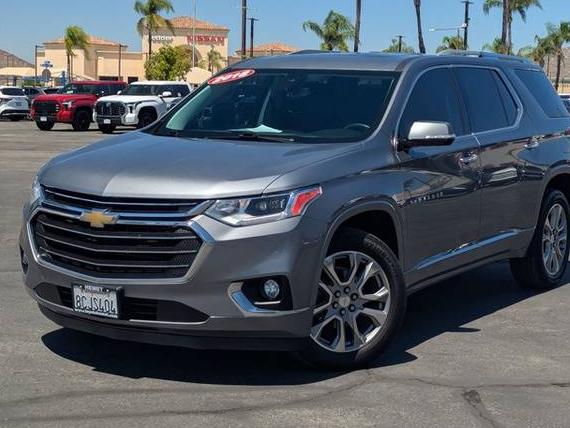 CHEVROLET TRAVERSE 2018 1GNERKKW8JJ174734 image