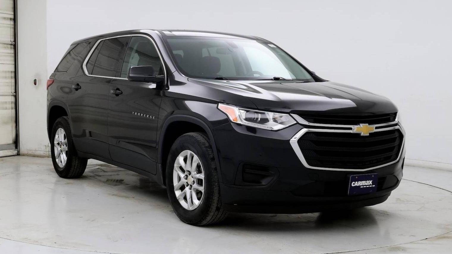 CHEVROLET TRAVERSE 2018 1GNEVFKW8JJ181945 image