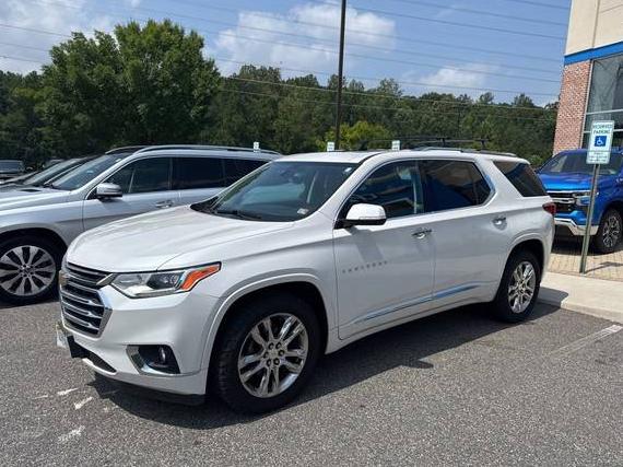 CHEVROLET TRAVERSE 2018 1GNEVKKW9JJ118104 image