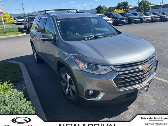 CHEVROLET TRAVERSE 2018 1GNEVHKW6JJ115499 image