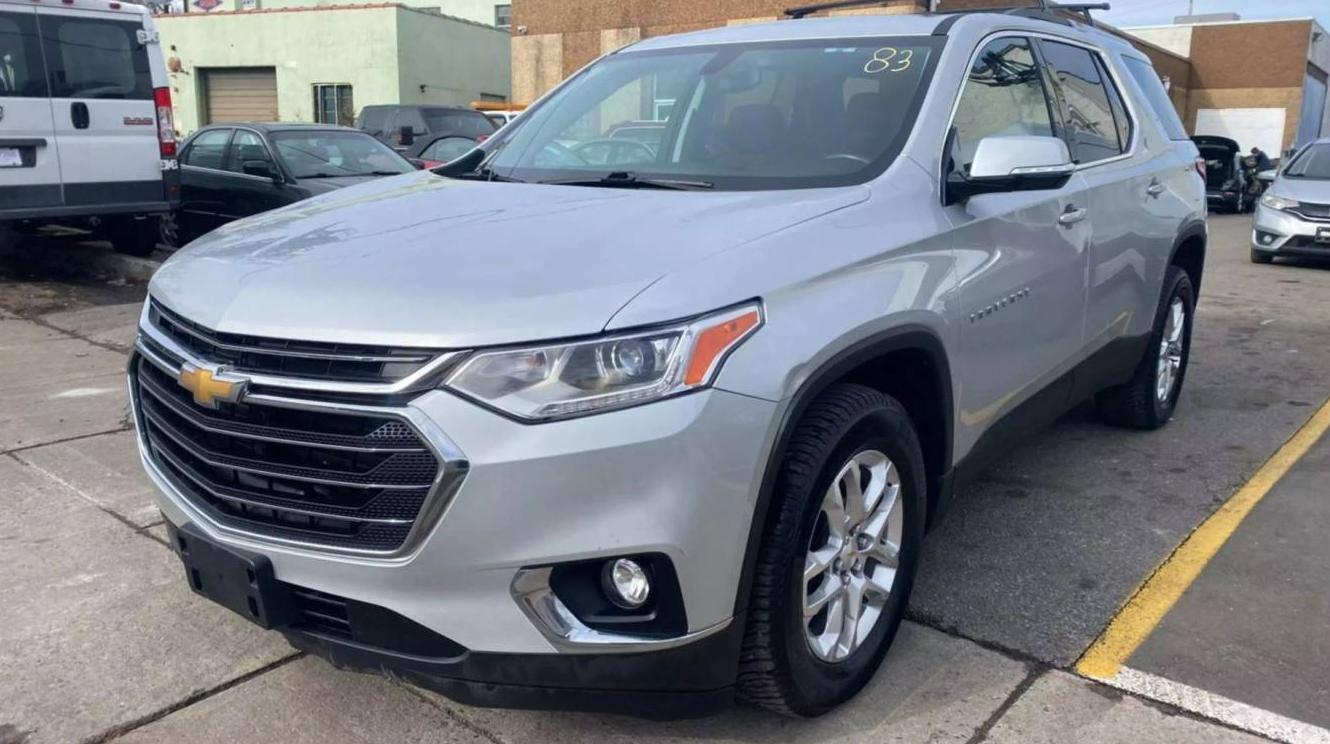 CHEVROLET TRAVERSE 2018 1GNEVGKW5JJ154983 image