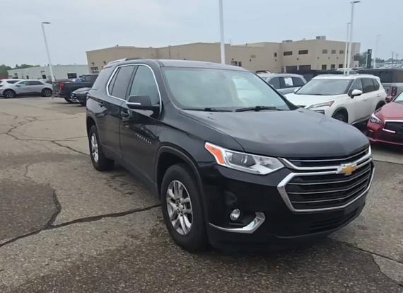 CHEVROLET TRAVERSE 2018 1GNERGKW8JJ280100 image