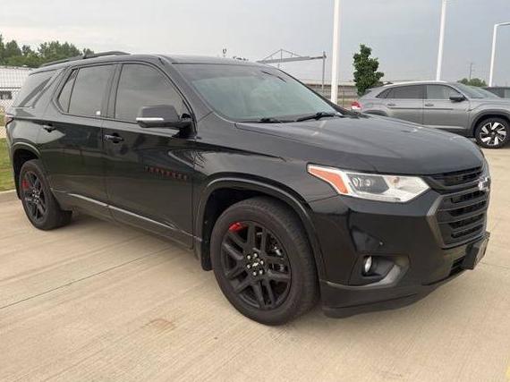 CHEVROLET TRAVERSE 2021 1GNEVKKW3MJ104753 image