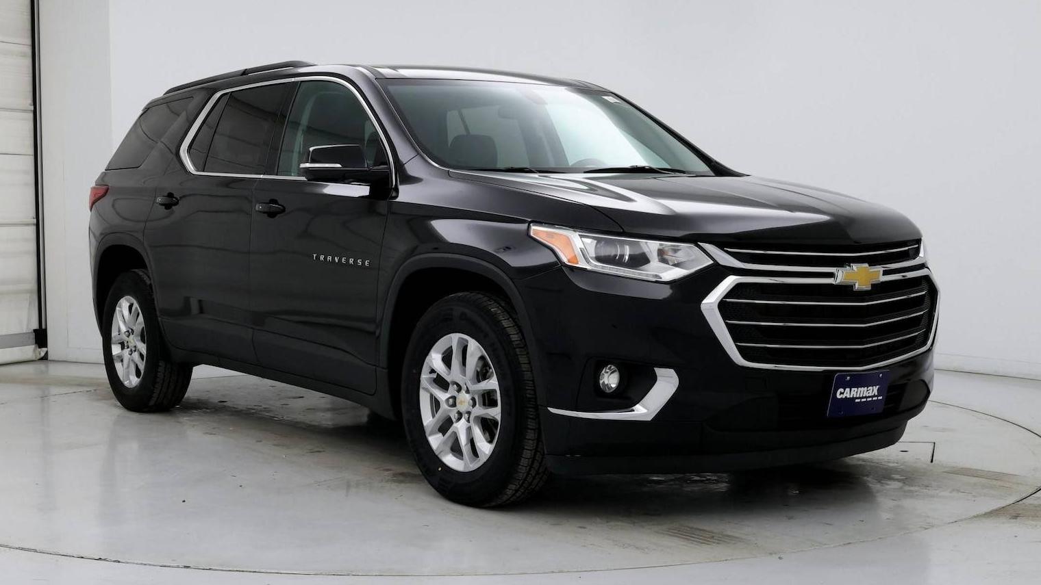 CHEVROLET TRAVERSE 2021 1GNEVHKW3MJ106120 image