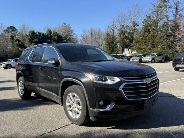 CHEVROLET TRAVERSE 2021 1GNEVHKW0MJ264981 image