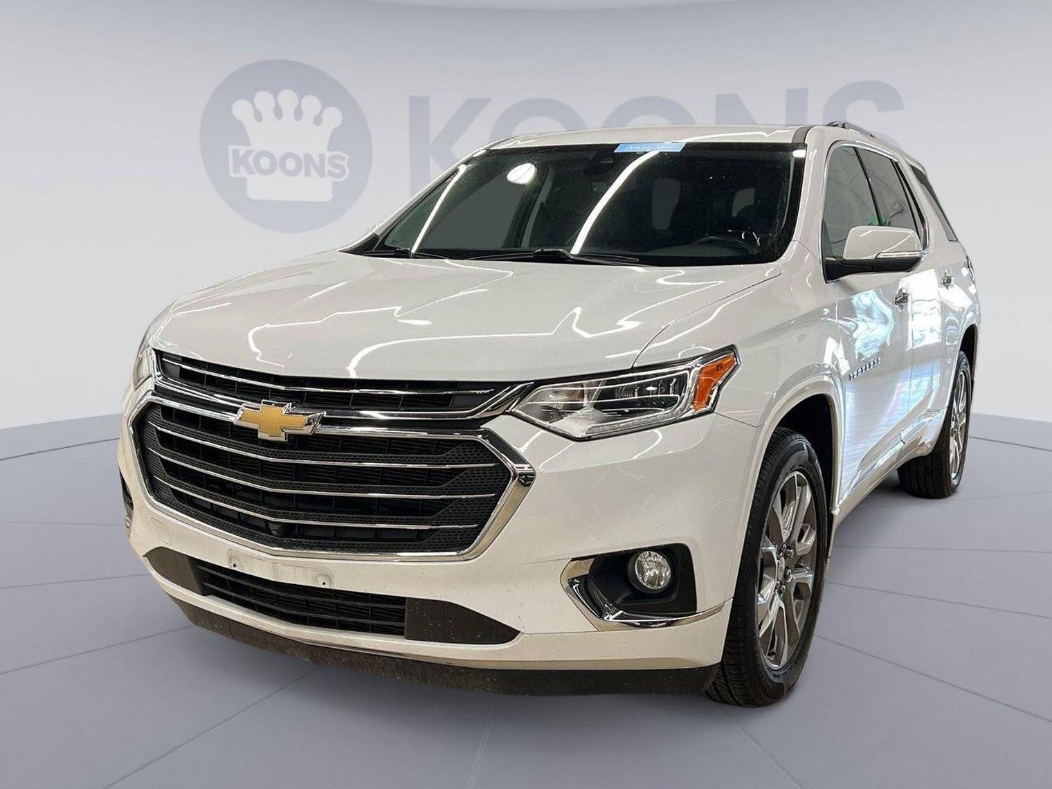 CHEVROLET TRAVERSE 2021 1GNEVKKW7MJ202801 image