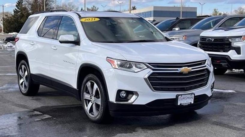 CHEVROLET TRAVERSE 2021 1GNEVHKW1MJ271521 image