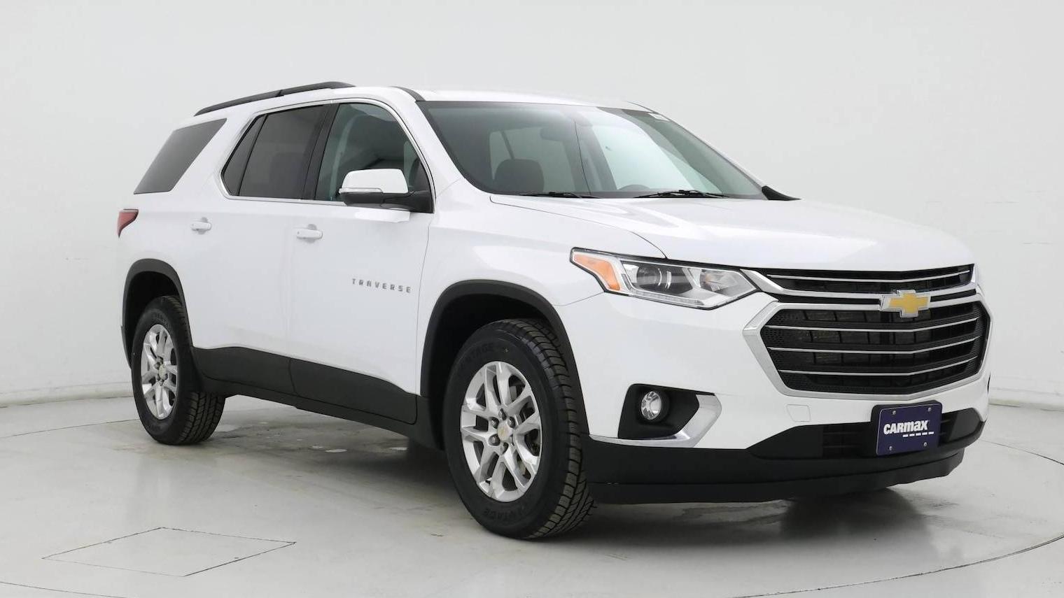 CHEVROLET TRAVERSE 2021 1GNEVGKW1MJ223978 image