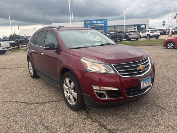 CHEVROLET TRAVERSE 2017 1GNKRGKD2HJ258315 image